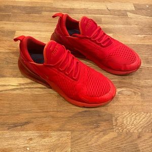 Men’s size 10.5 Nike 270 air max Red